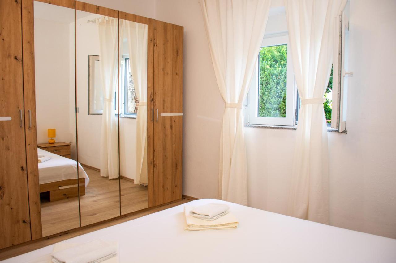 Tomic Apartment Novi Vinodolski Ngoại thất bức ảnh