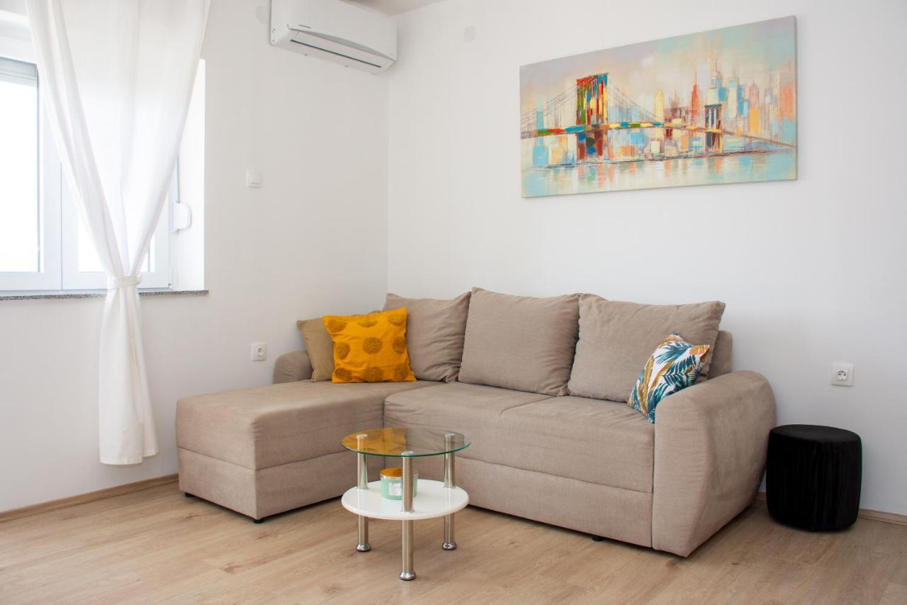 Tomic Apartment Novi Vinodolski Ngoại thất bức ảnh